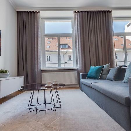Fine Two Bedroom Trdinova Apartment Любляна Экстерьер фото