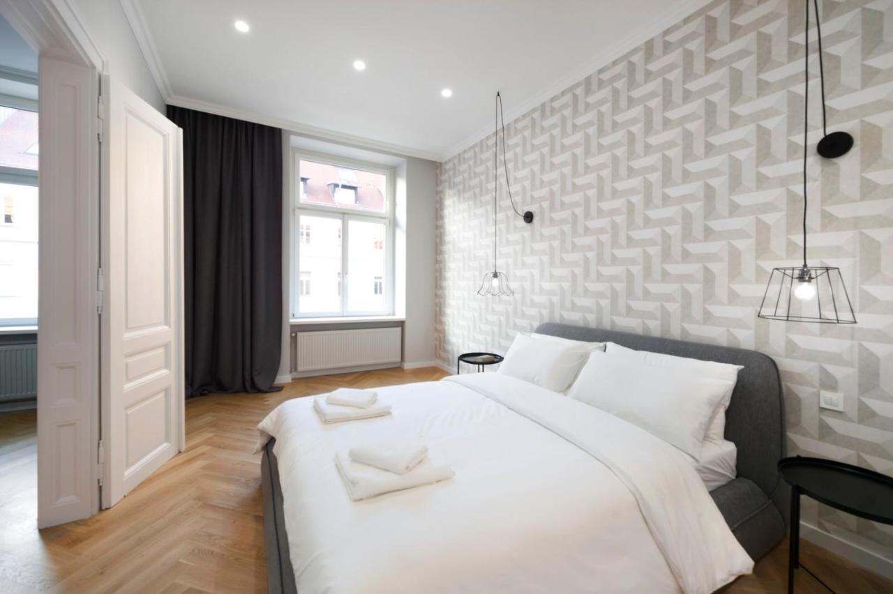 Fine Two Bedroom Trdinova Apartment Любляна Экстерьер фото