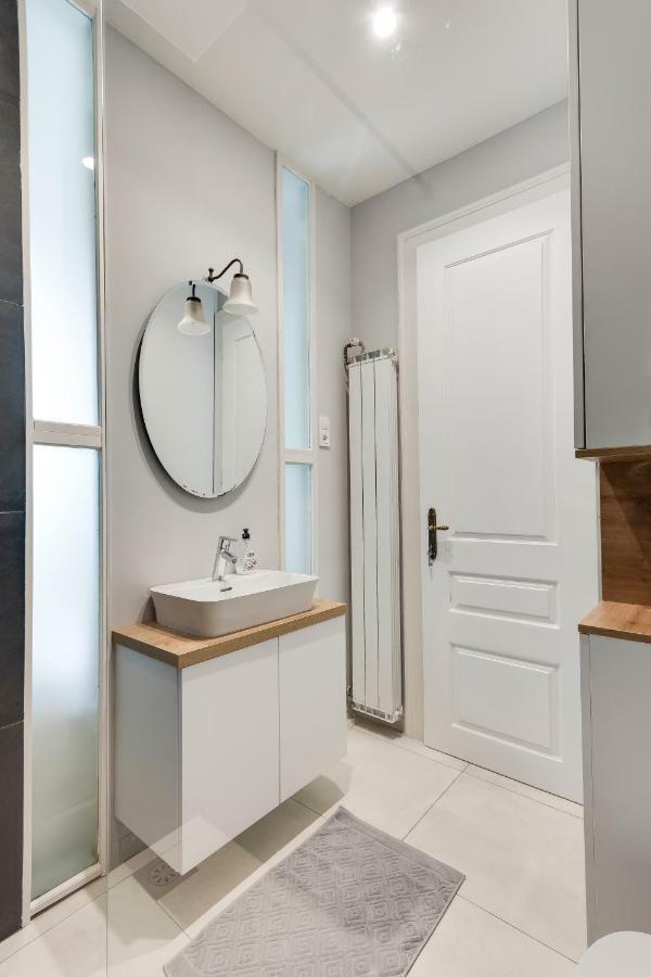 Fine Two Bedroom Trdinova Apartment Любляна Экстерьер фото