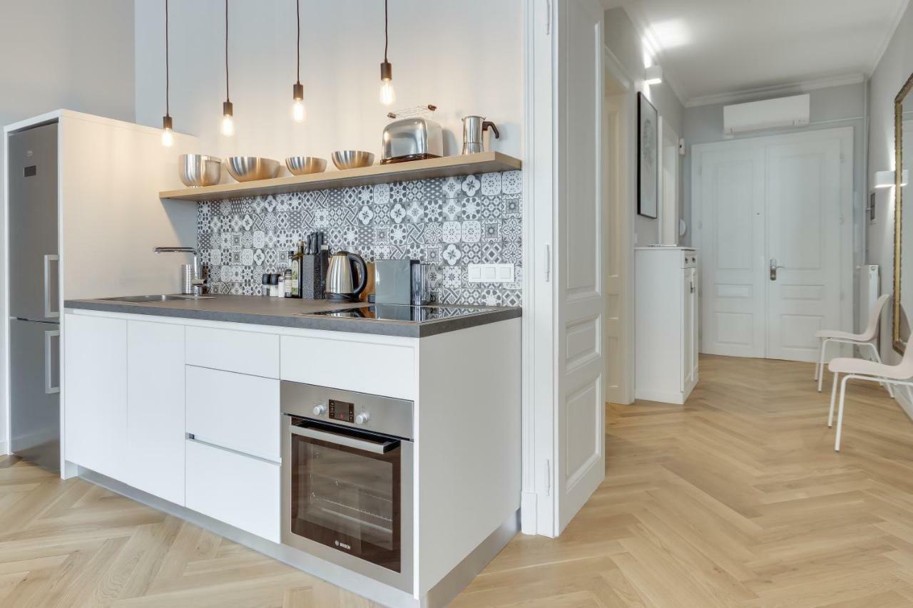 Fine Two Bedroom Trdinova Apartment Любляна Экстерьер фото