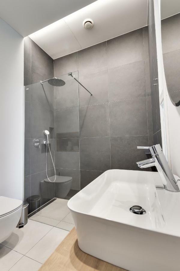Fine Two Bedroom Trdinova Apartment Любляна Экстерьер фото